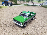 1/64 Custom Chevy C10 with tool box